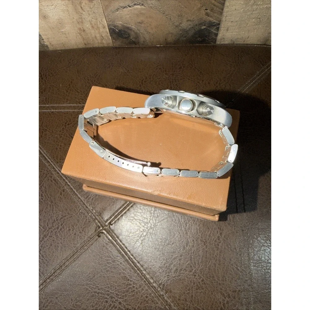 Meridian Men's Chronograph‎ Watch Stainless Steel White Dial 30M Water Resistant